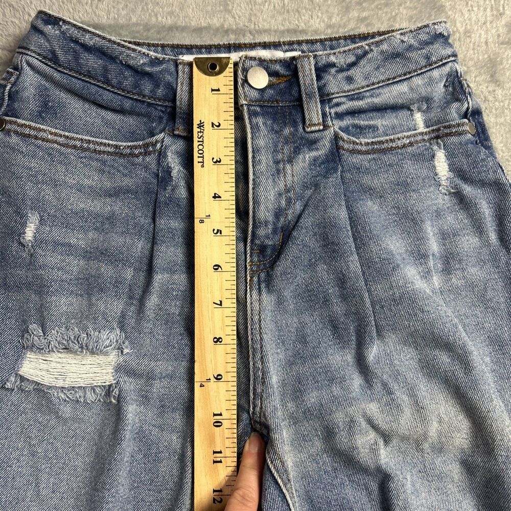 Tinseltown Womens Jeans Sz. 1 Distressed Straight Leg Medium Wash - Picture 13 of 16